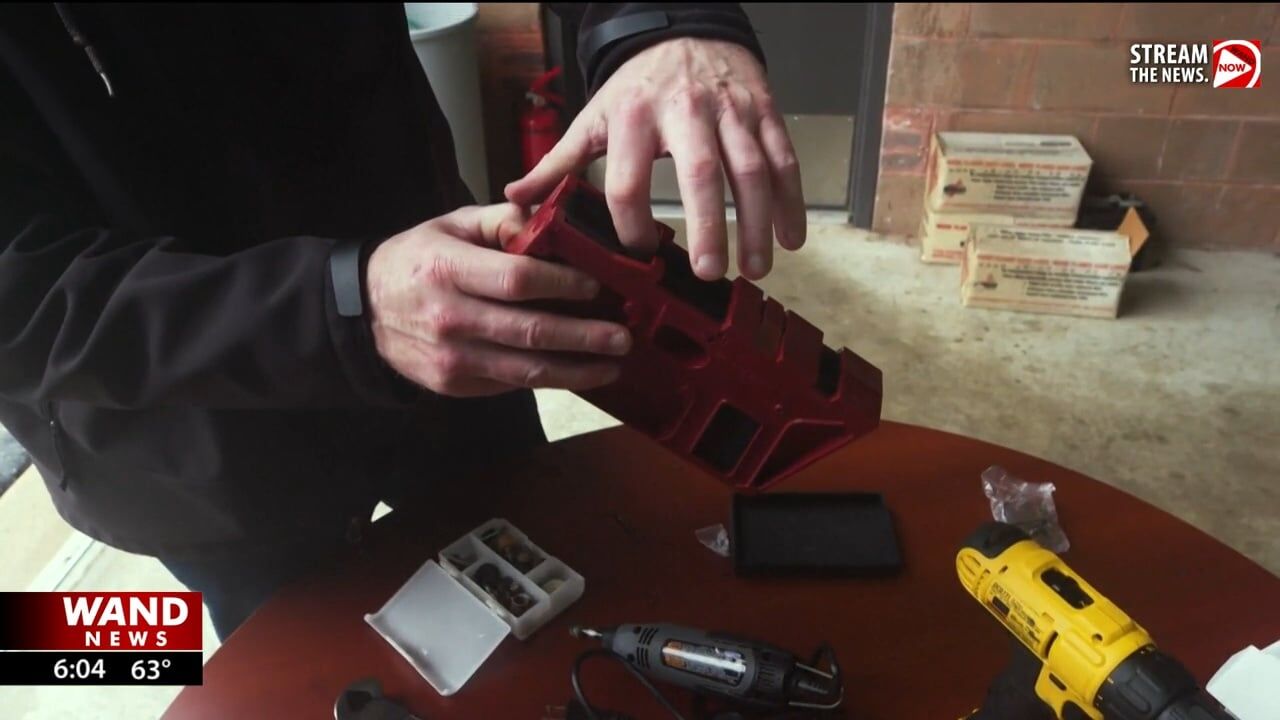 Violence Policy Center says Illinoisans may be using Type 07 federal firearms licenses to evade gun laws, buy weapons in bulk